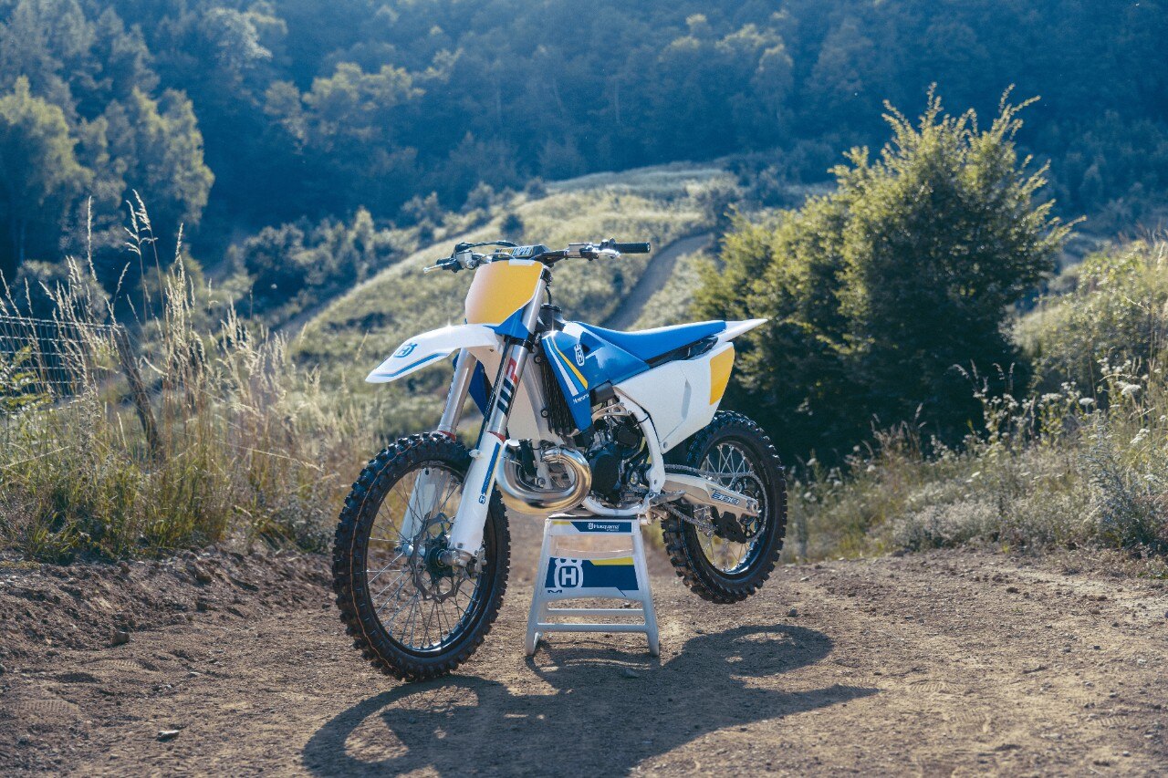 Husqvarna presenta la gamma 2025 “limited edition” Heritage 